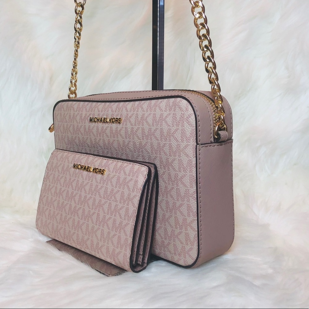 Michael Kors Jet Set Crossbody Wallet Set - Picture 2 of 8